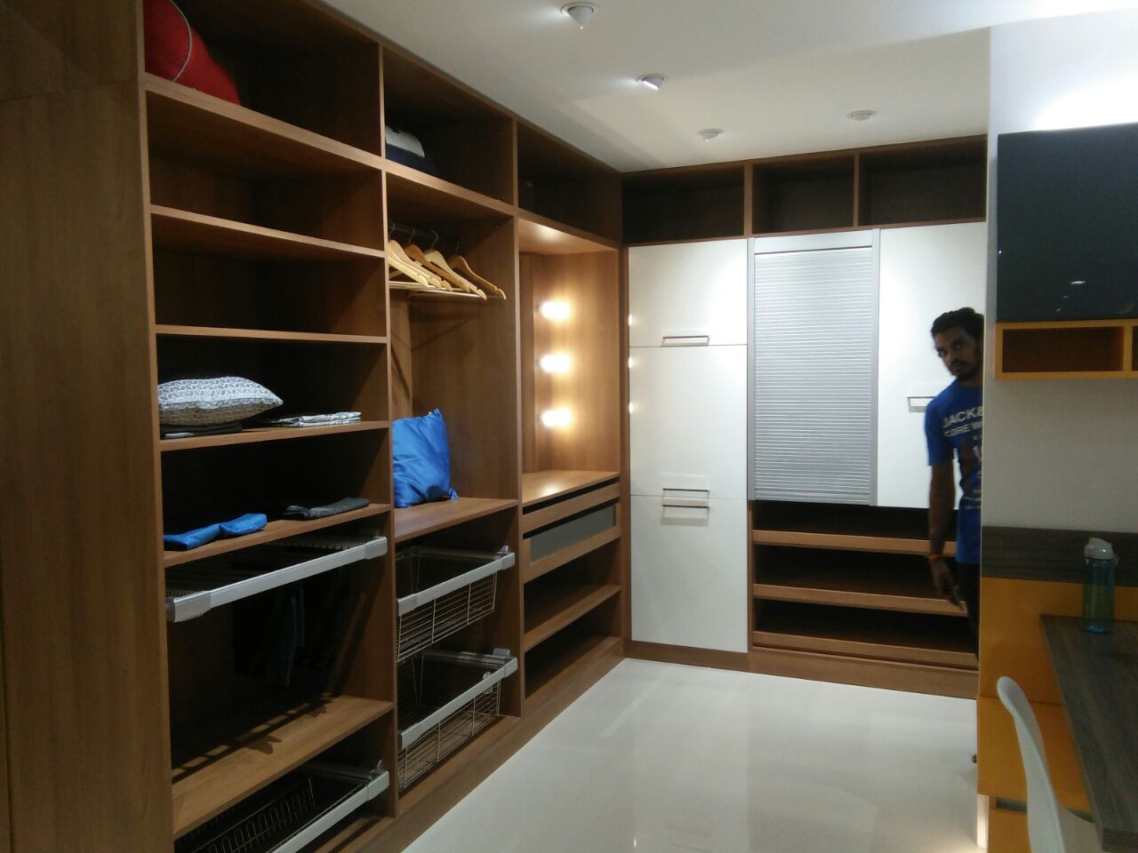 affordable-budget-wardrobes-prices-largest-dealers-manufacturers-in-noida-greater-noida-india